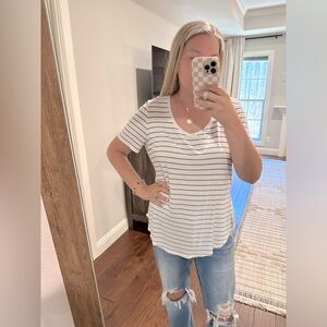 Old navy scoop neck black and white striped short sleeve top